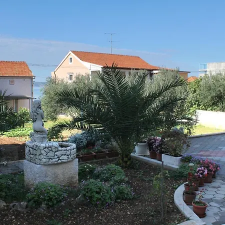 By The Sea Brodarica, Sibenik - 5736 بروداريكا