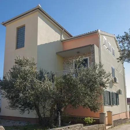 Apartment Apartments By The Sea Brodarica, Sibenik - 5736 Brodarica (Sibenik-Knin)