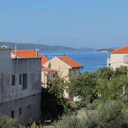Apartments By The Sea Brodarica, Sibenik - 5736 Brodarica (Sibenik-Knin)