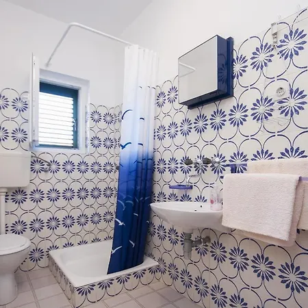 Apartment Apartments By The Sea Brodarica, Sibenik - 5736