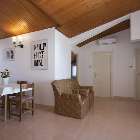 Apartments By The Sea Brodarica, Sibenik - 5736 Apartment *