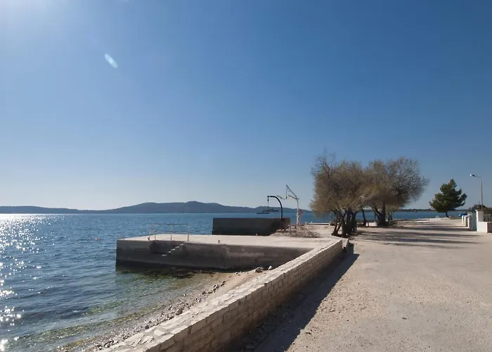 Apartman Apartments By The Sea Brodarica, Sibenik - 5736 Brodarica (Sibenik-Knin)