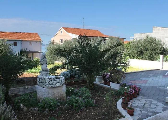 Apartments By The Sea Brodarica, Sibenik - 5736 Brodarica (Sibenik-Knin)