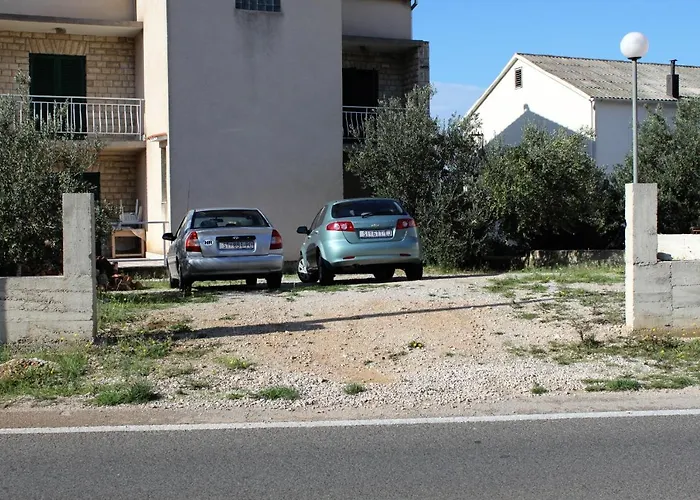 Apartman Apartments By The Sea Brodarica, Sibenik - 5736 *