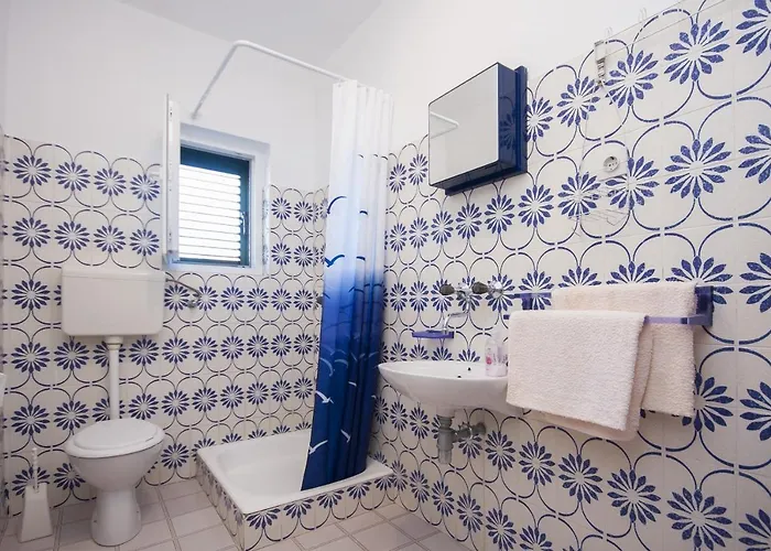 Apartman Apartments By The Sea Brodarica, Sibenik - 5736