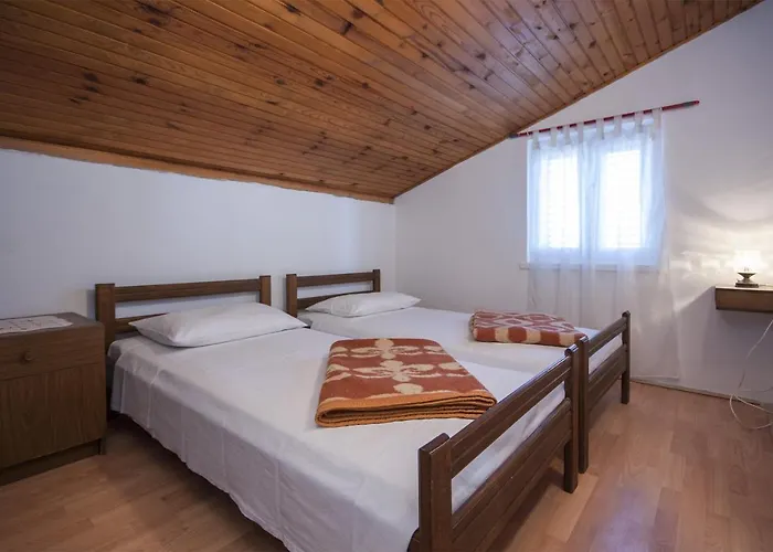 Apartments By The Sea Brodarica, Sibenik - 5736 Apartment Brodarica (Sibenik-Knin)