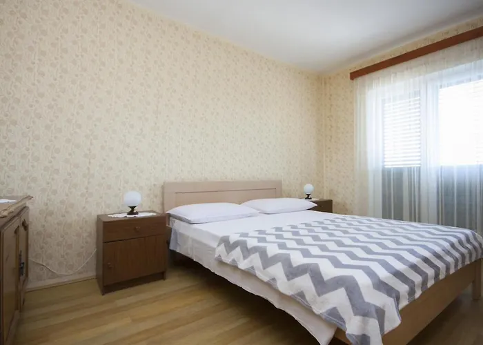 Apartments By The Sea Brodarica, Sibenik - 5736 Brodarica (Sibenik-Knin)