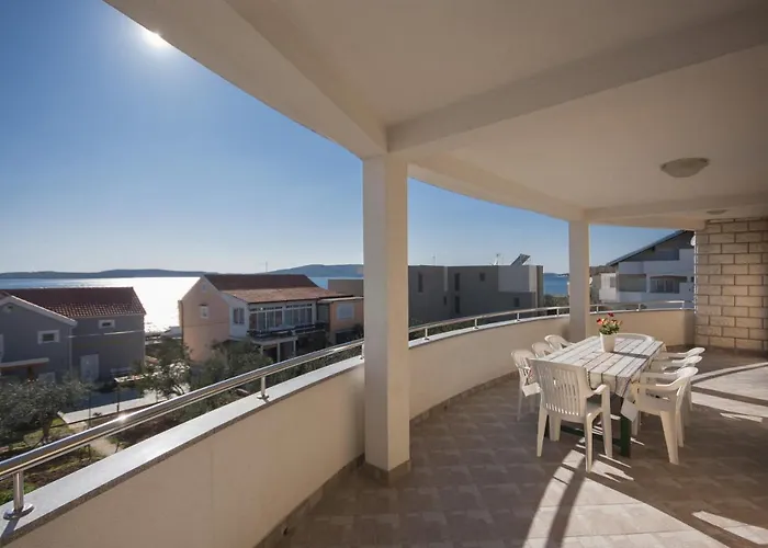 Apartman Apartments By The Sea Brodarica, Sibenik - 5736 *