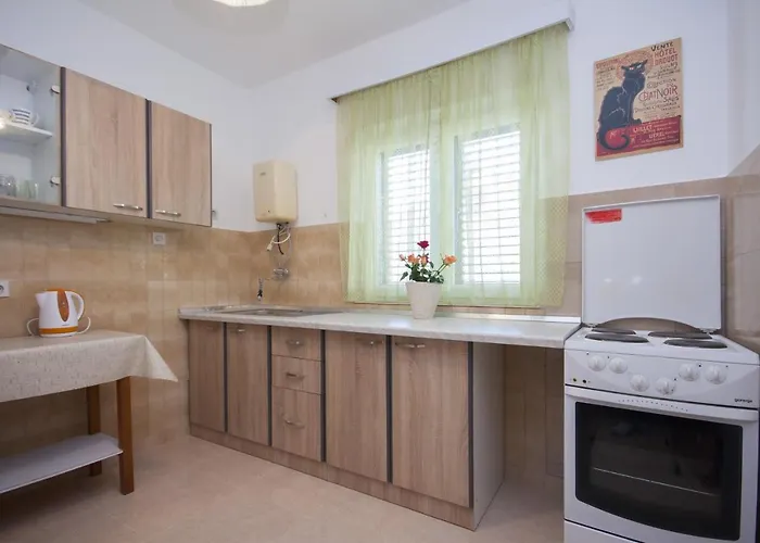 Apartman Apartments By The Sea Brodarica, Sibenik - 5736 *