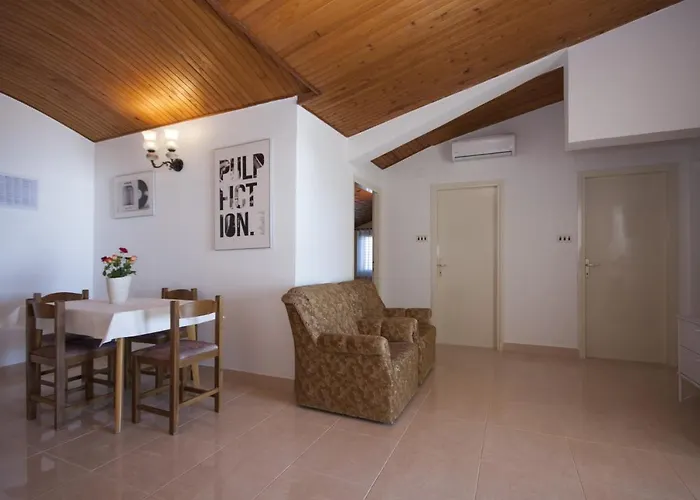 Apartments By The Sea Brodarica, Sibenik - 5736 Apartman *